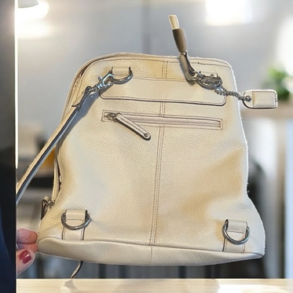 Clark’s Elegant Cream Leather Women's Bag
